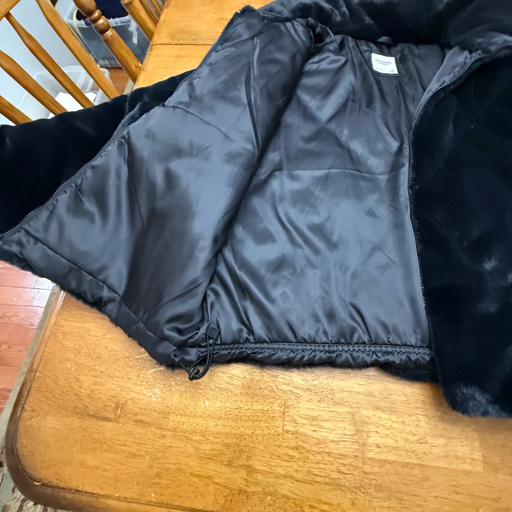 Abercrombie & Fitch Oversized Faux Fur Quilted Puffer Jacket XL Black - Picture 5 of 9